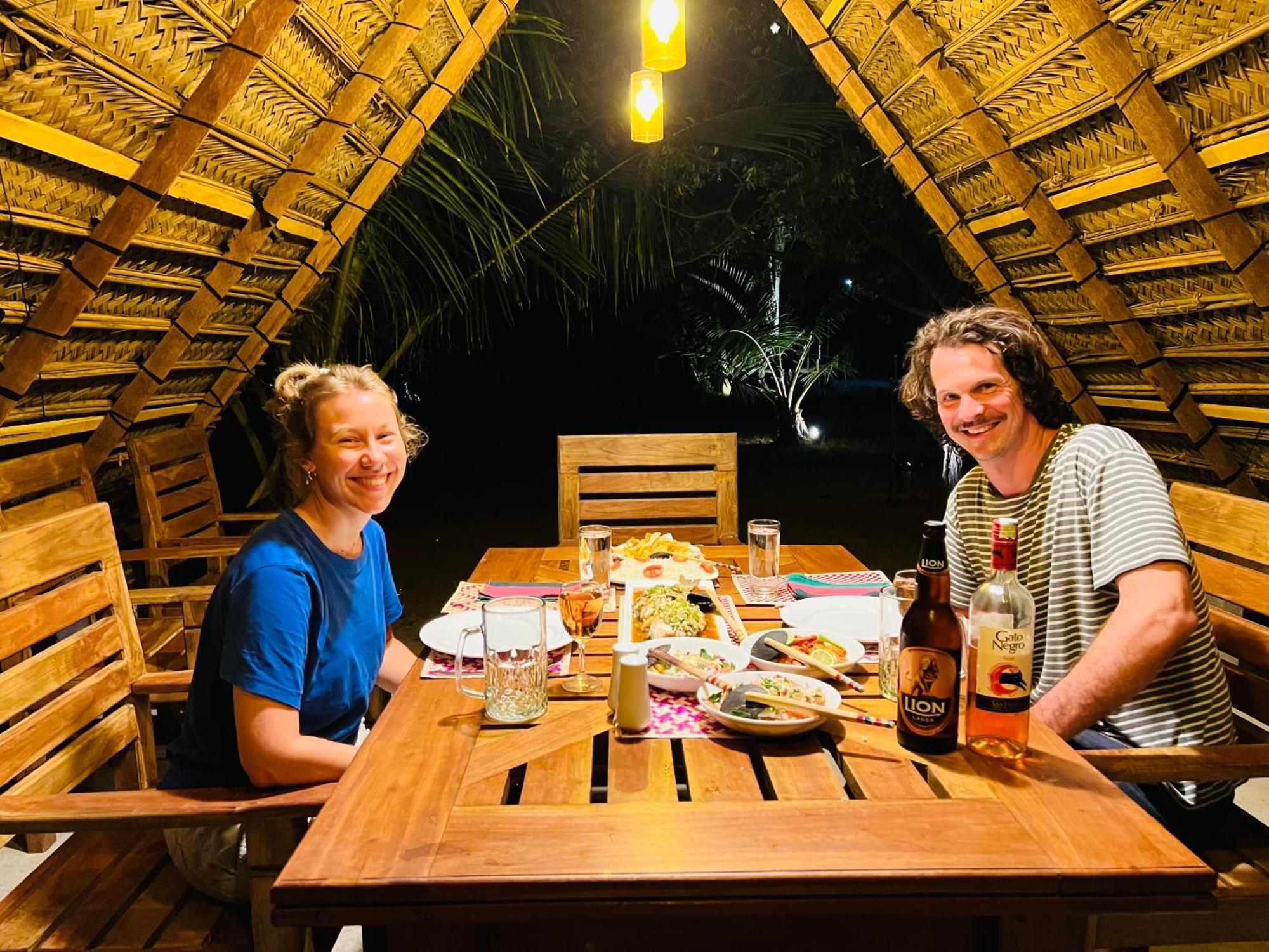 Kingfisher Beach Resort-Yala Kirinda  Exteriör bild
