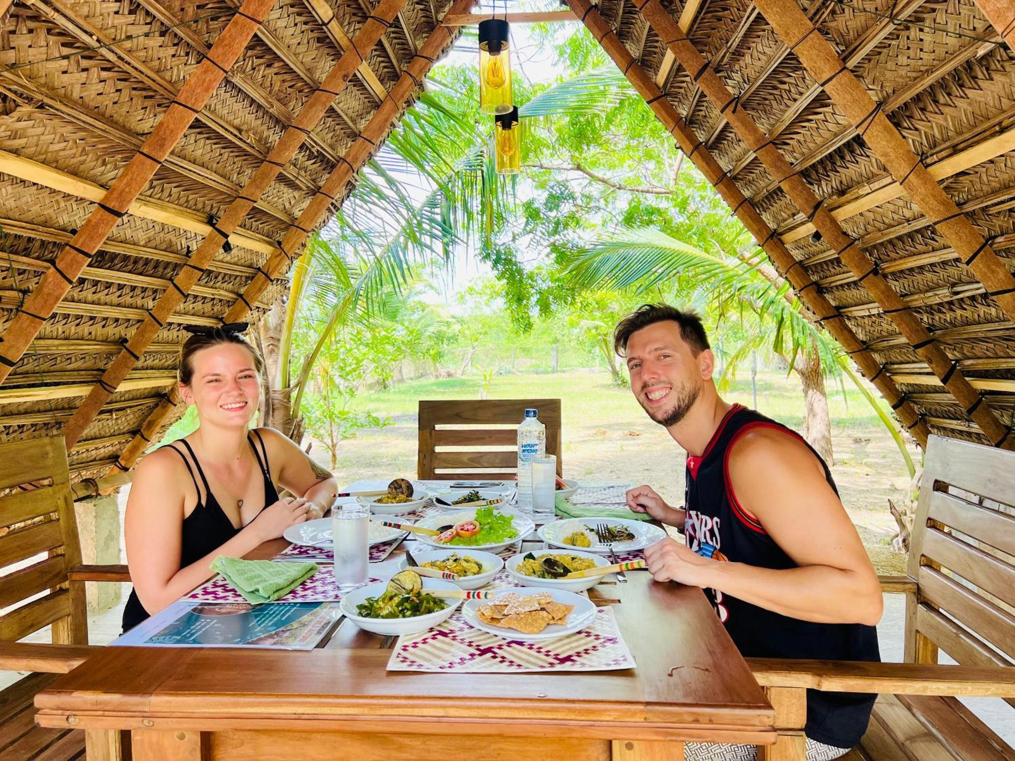 Kingfisher Beach Resort-Yala Kirinda  Exteriör bild